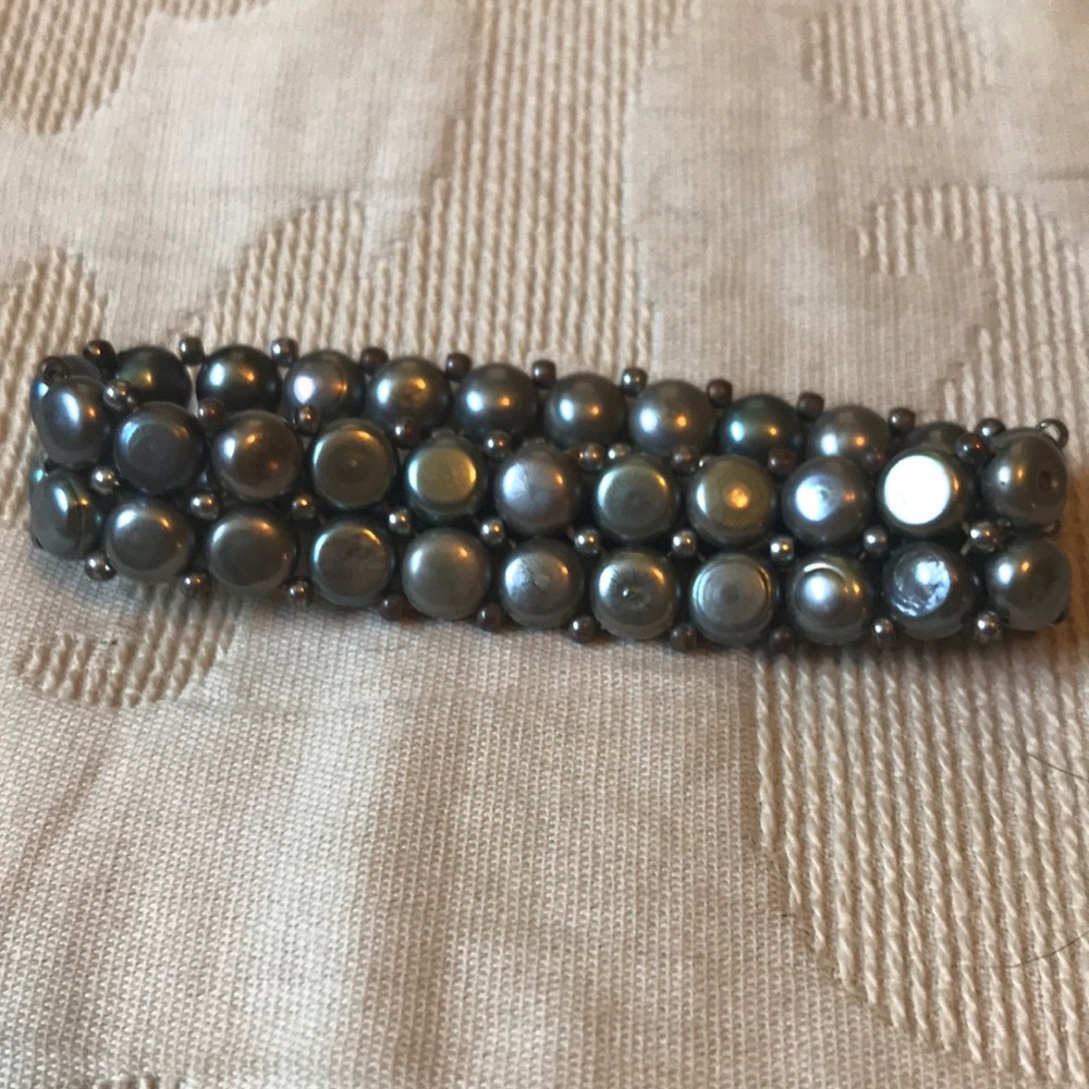 Women’s costume black pearl bracelet